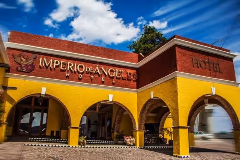 El Imperio de Ángeles: Un Poder Celestial y su Relevancia en la Religión El Imperio de Ángeles: Un Poder Celestial y su Relevancia en la Religión