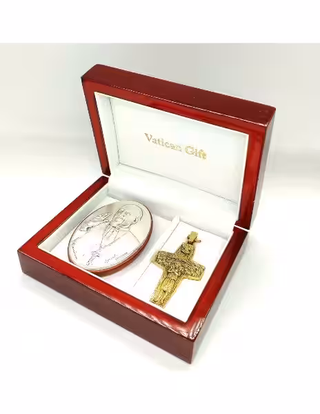 official_vatican_gifts