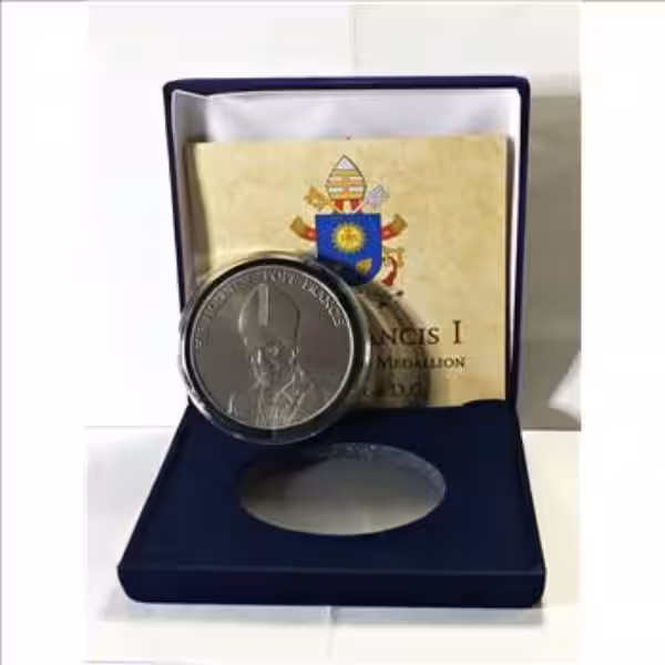 The Enduring Power of Faith: Exploring the Significance of the Pope Francis Medallion The Enduring Power of Faith: Exploring the Significance of the Pope Francis Medallion